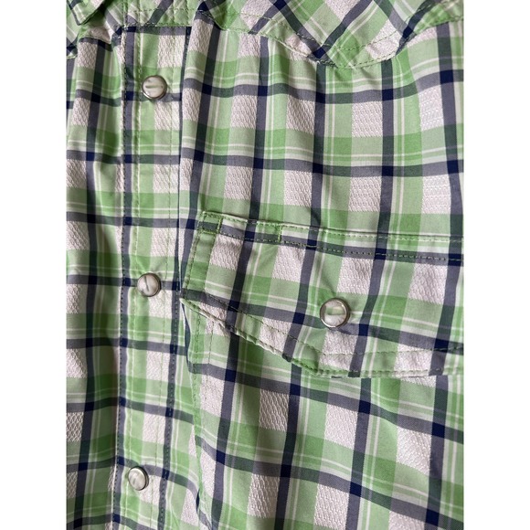 Magellan Outdoor  Fish Gear Shirt Loose Fit in Green and Blue Plaid Size Medium - Picture 2 of 6
